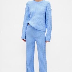 The GAP CashSoft Cable-Knit Crewneck Sweater and Pants Set (2 pieces) NWT